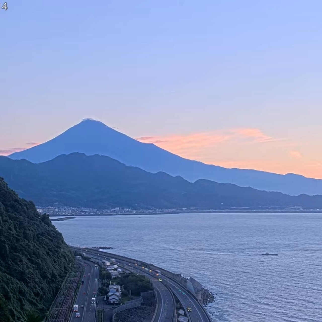 🗻🌅