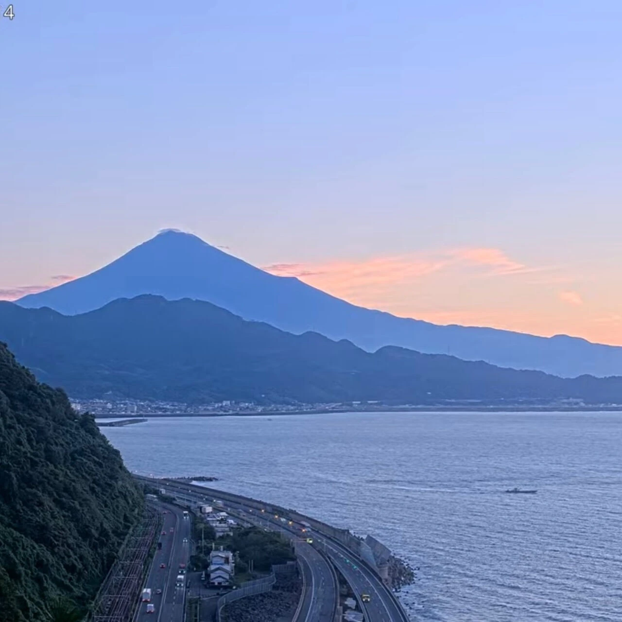🗻🌅